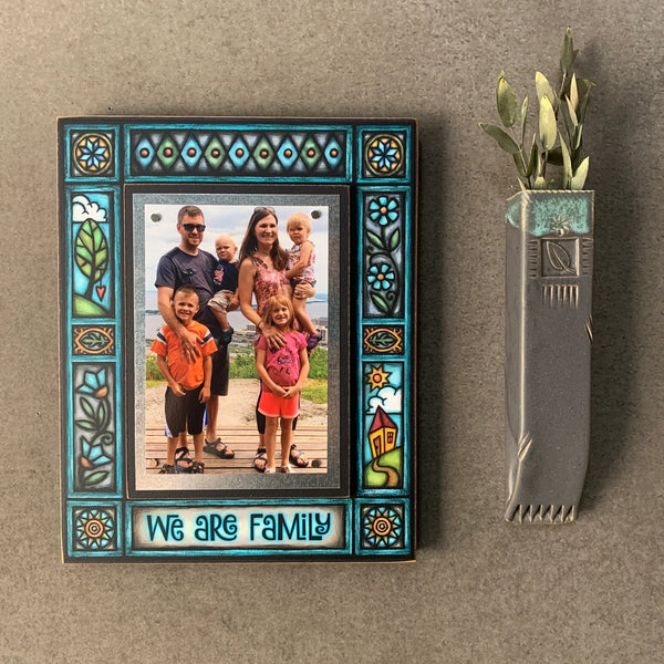 "We are Family" Medium Picture Frame
