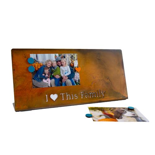 Magnetic Picture Frame | "I Love This Family"