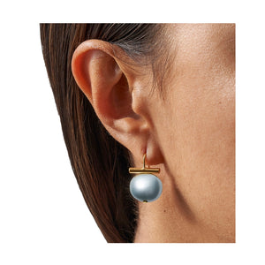 New! Ocean Pebble Pearl Earrings (Gold)
