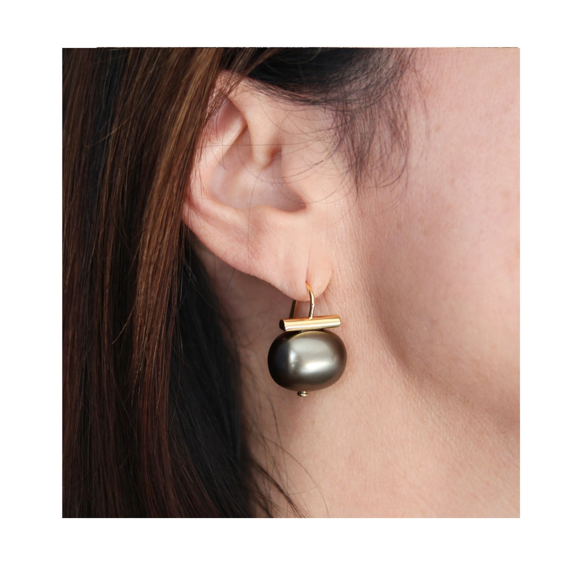 Espresso Pebble Pearl Earrings (Gold)