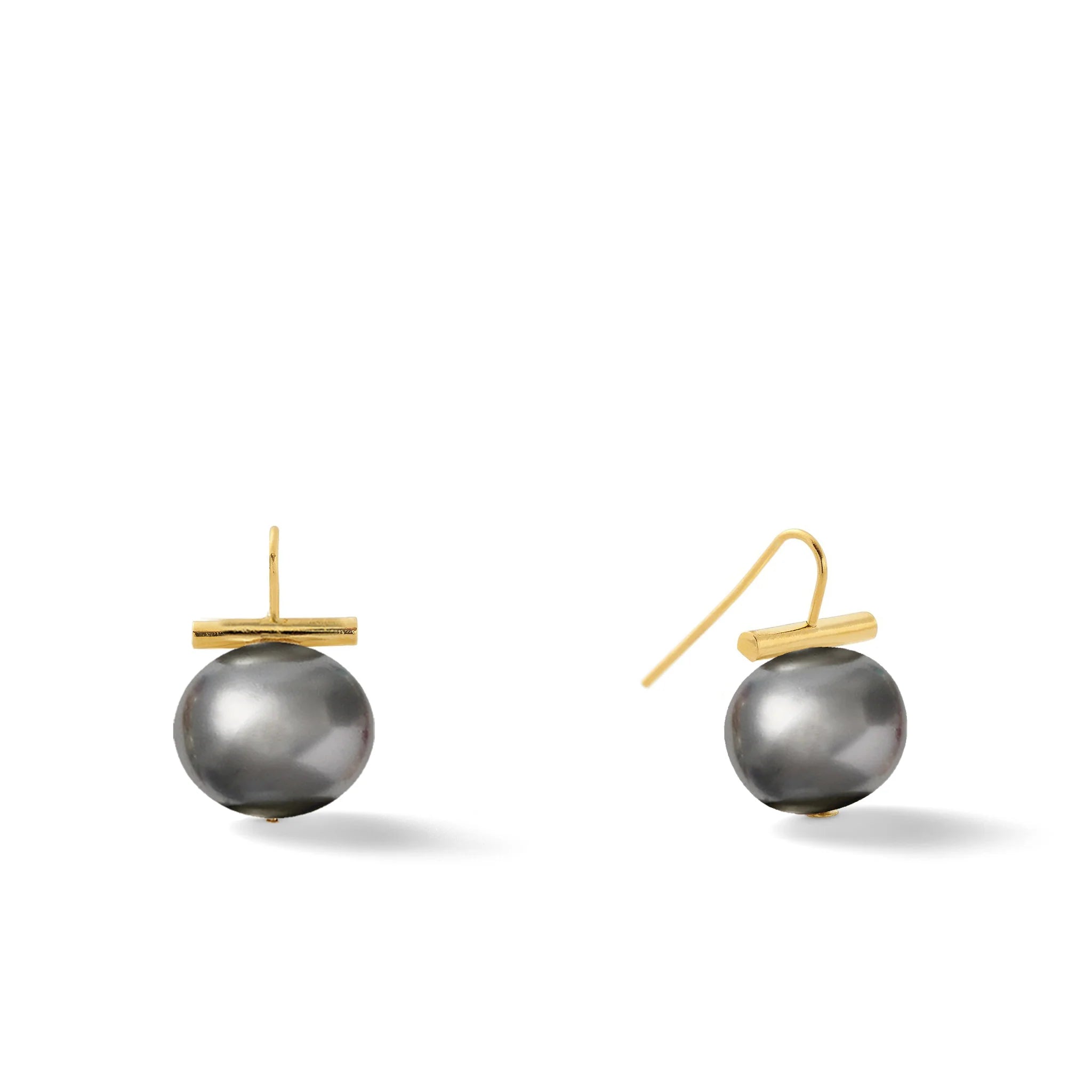 Gold Medium Pebble Pearl Earrings (Assorted)