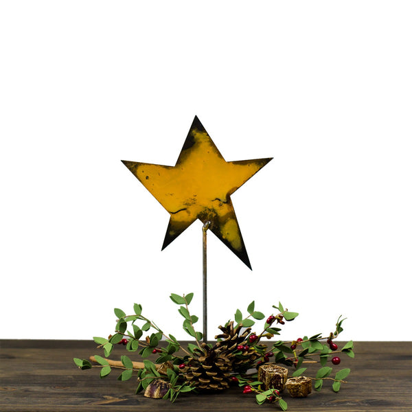 Collectible Star Sculpture – Little star sculpture is so versatile it looks great alone or to accent other tabletop displays for Christmas, 4th of July, or all year round medium displayed with pinecones