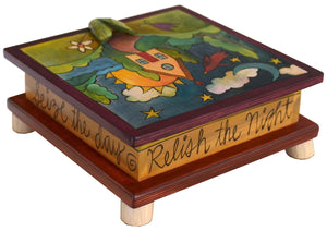 Keepsake Box – Lovely landscape with home in front of a lake design and "my stuff" inscribed inside the lid