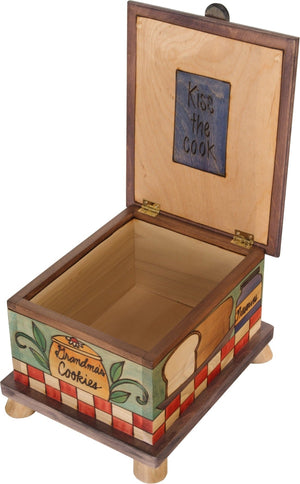 Recipe Box – A family's favorite baking recipes box motif